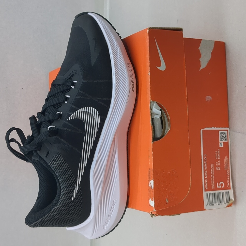 Nike Women's Winflo 8 Running Shoe - black/white - size 5